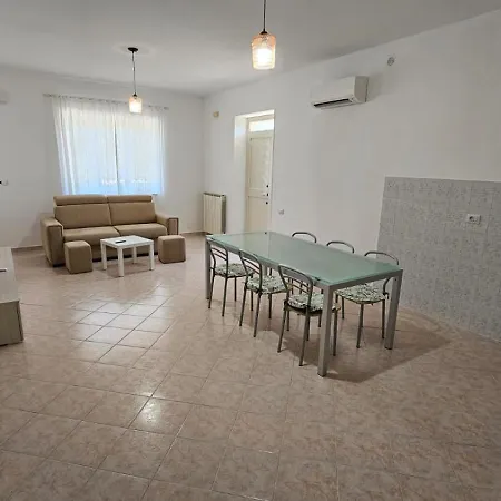 L'oasi Apartmán San Lorenzo (Latina)